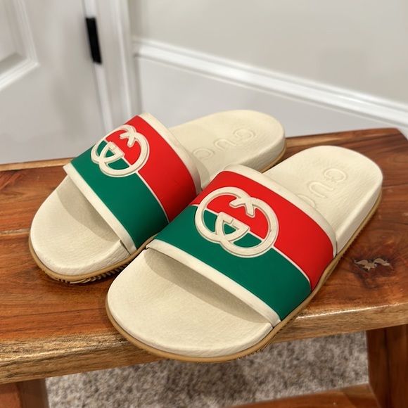 Authentic Gucci Interlocking G slide sandal - Picture 7 of 8